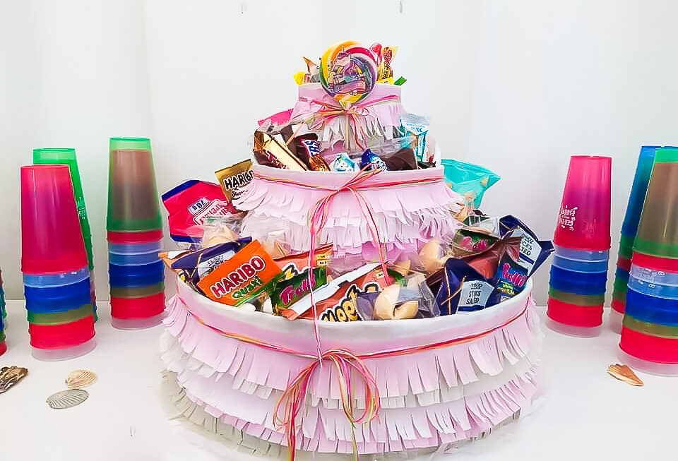 pinata torta esküvő szülinap ajándék egyszerű diy